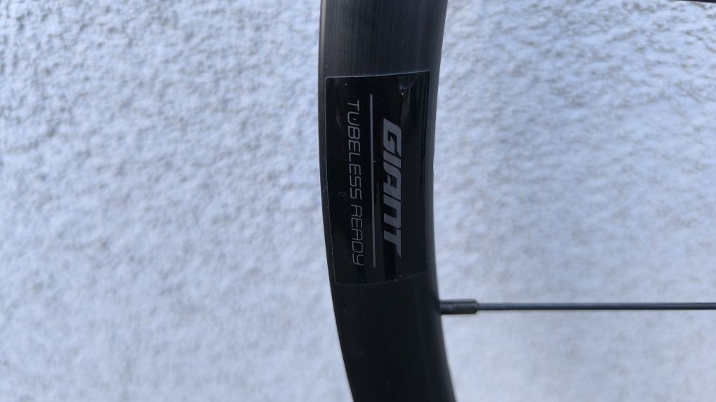 Koła szosowe Giant PR2