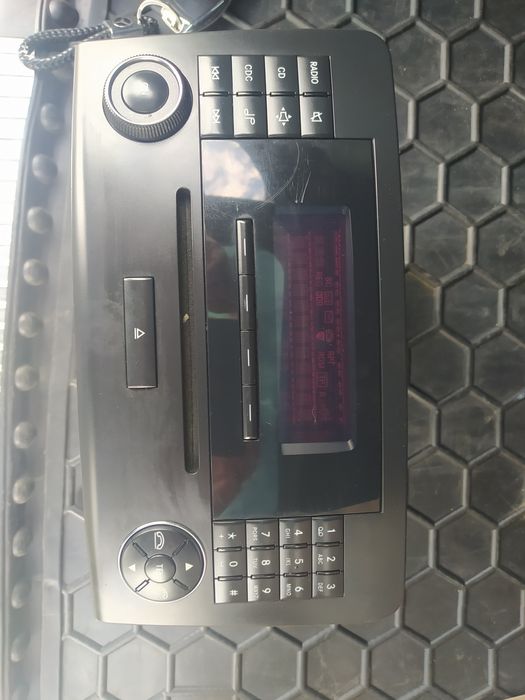 Магнітола мерседес  ML W164