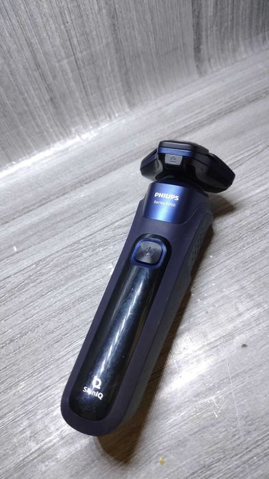 Golarka Philips Series 5000 skinIQ