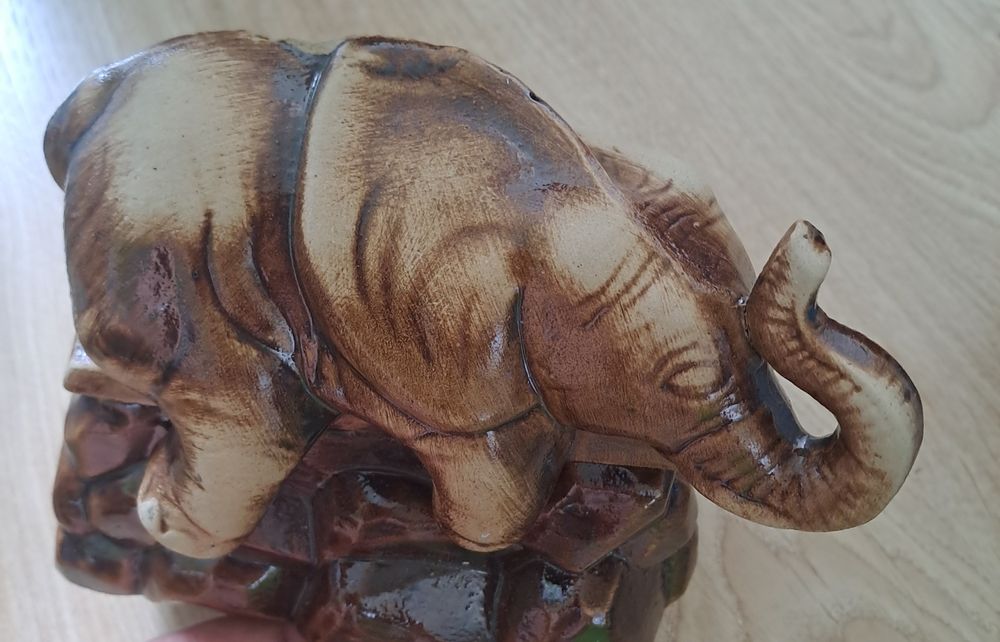 Podgrzewacz do olejków zapachowych, słoń