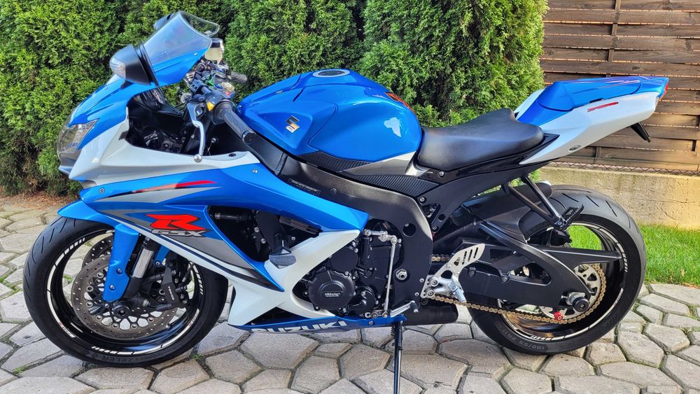 Suzuki GSXR 750 z Niemiec SUPER STAN tylko 32tyś.km Extra dodatki