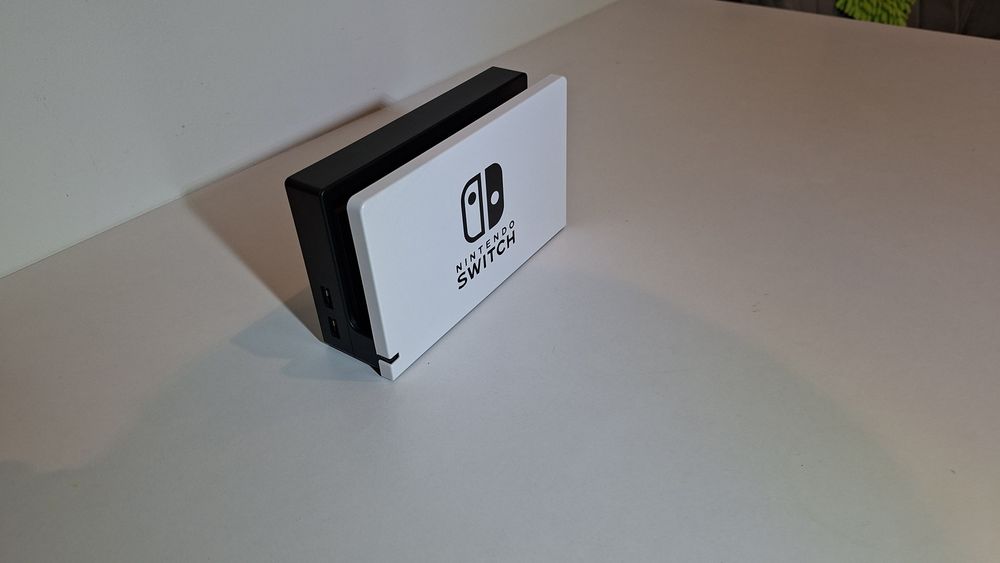 Etui nakładka na dock Nintendo Switch oled