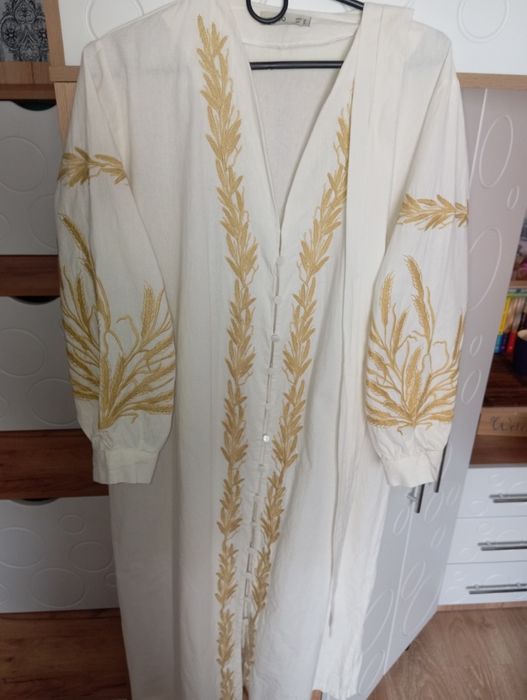 Вишиванки, вишита сукня