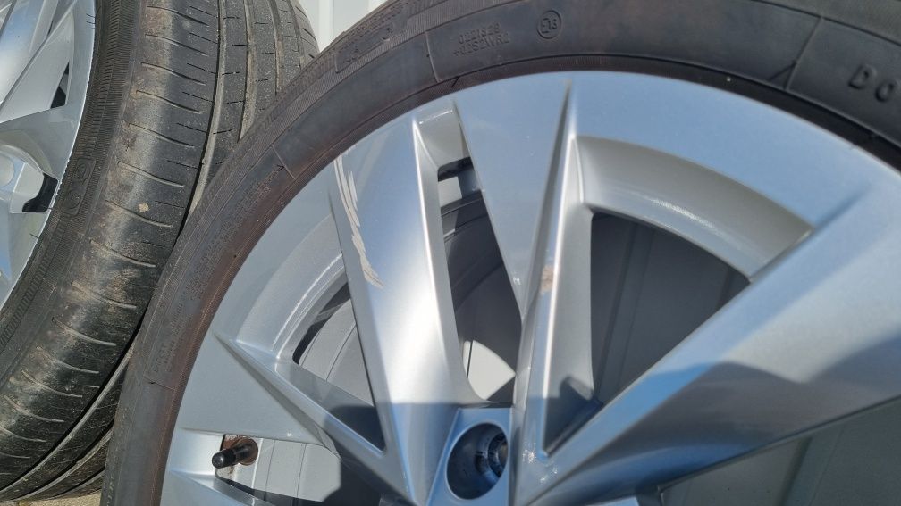 Koła OE Skoda Octavia IV 5x112 205/55R17 jeden sezon od nowości