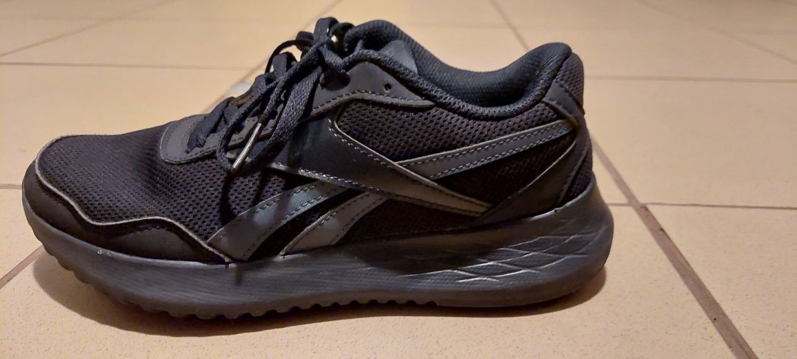 Buty chłopięce reebok rozm. 36