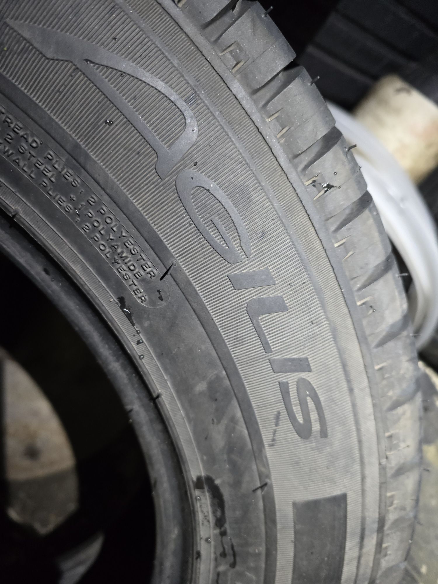 Opona letnia  215/65/16 C Michelin Agilis Nowa  zapas 18r.