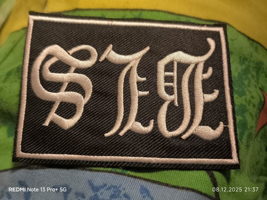 Нашивки большие по размерам