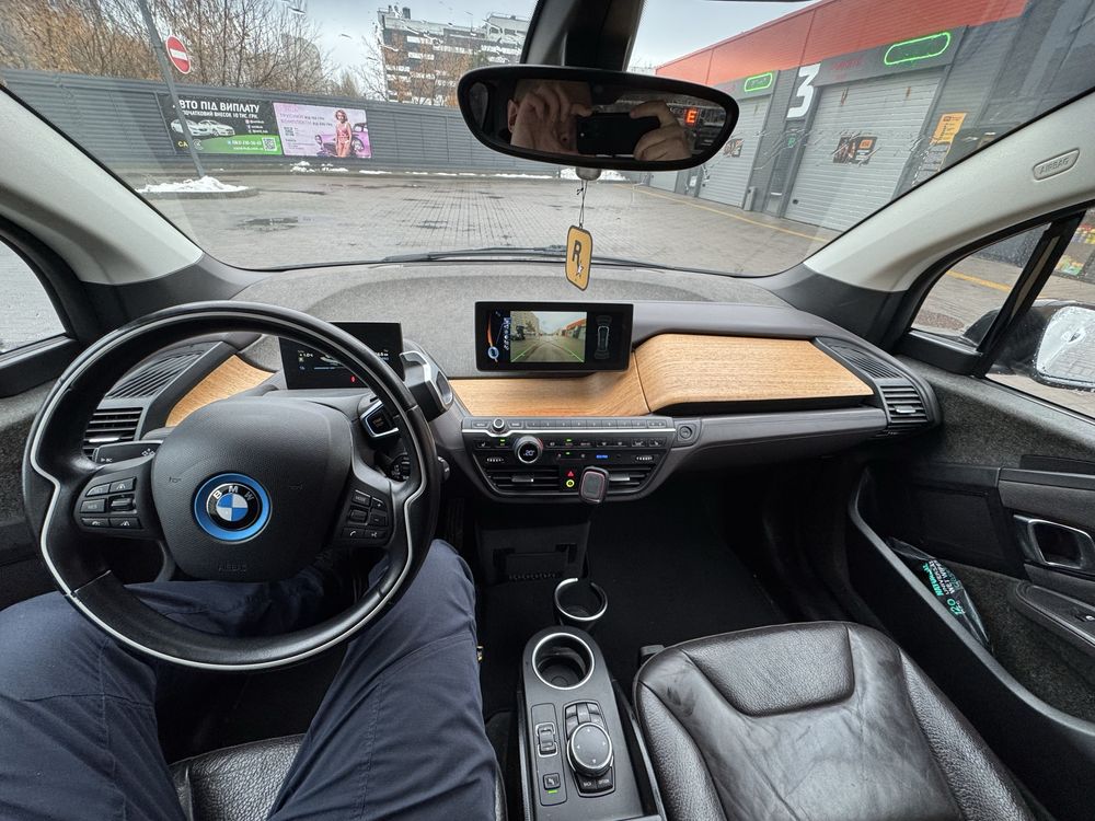 BMW I3 2015, отличное состояние, быстрая зарядка, комплектация