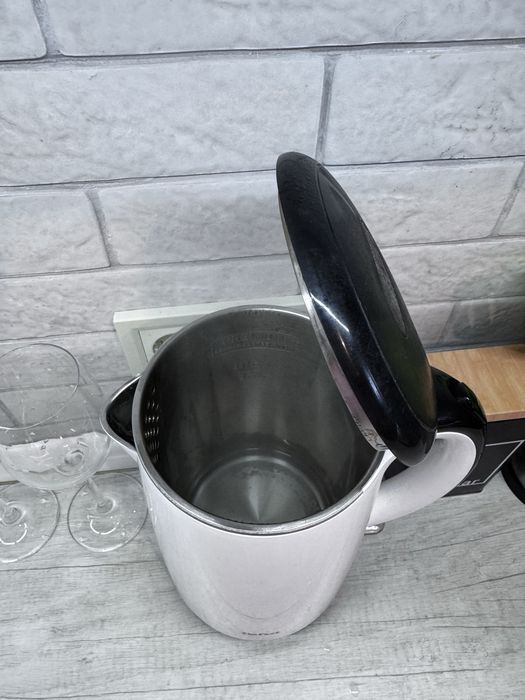 Чайник Tefal 1000грн
