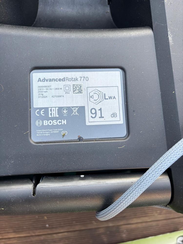 Kosiarka elektryczna Bosch advancedrotak 770 46 cm