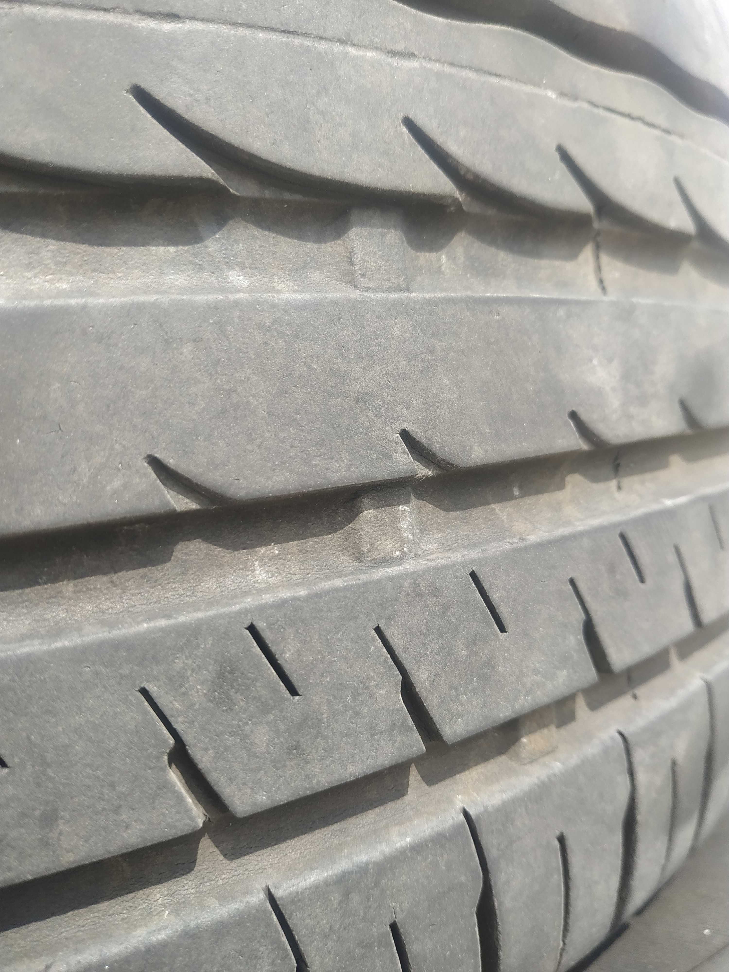 Шини 235/55 R17 літні