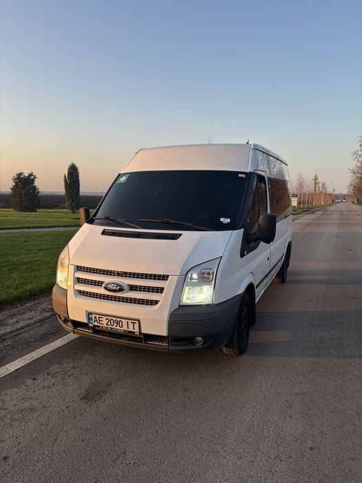 Ford transit 2013 год
