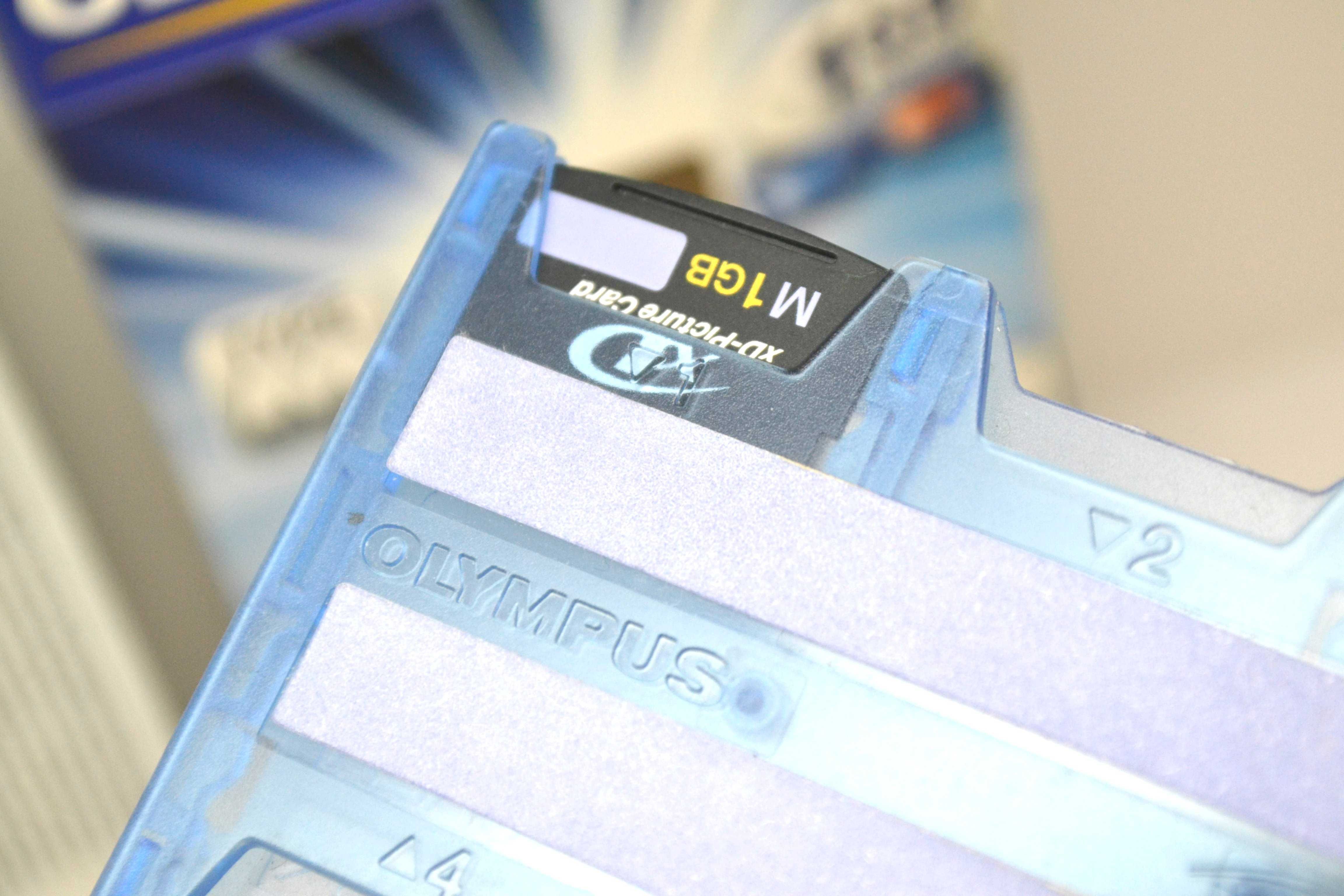karta pamięci xD OLYMPUS 1GB M fabryczne pudełko etui xD-Picture Card