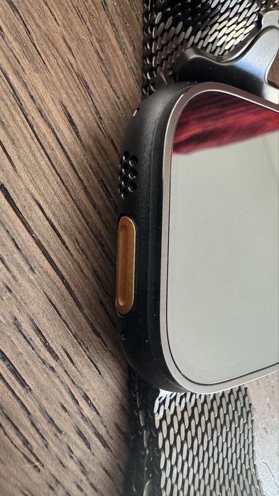 Apple Watch Ultra 2 + Milanese Loop