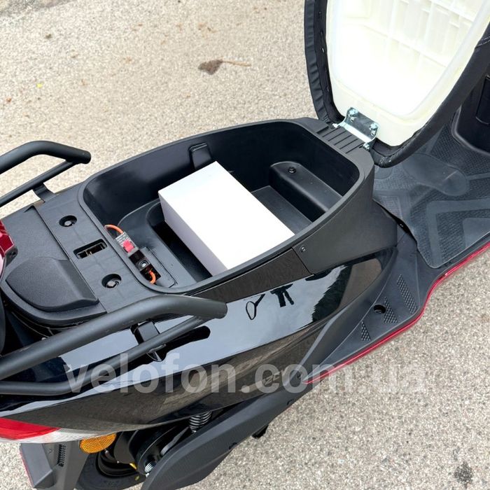 Електроскутер Corso Jogger 1500W, 72V/25Ah — двомісний максіскутер