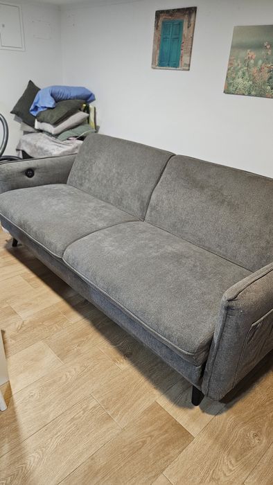 Duas camas articuladas e um sofá eléctrico!