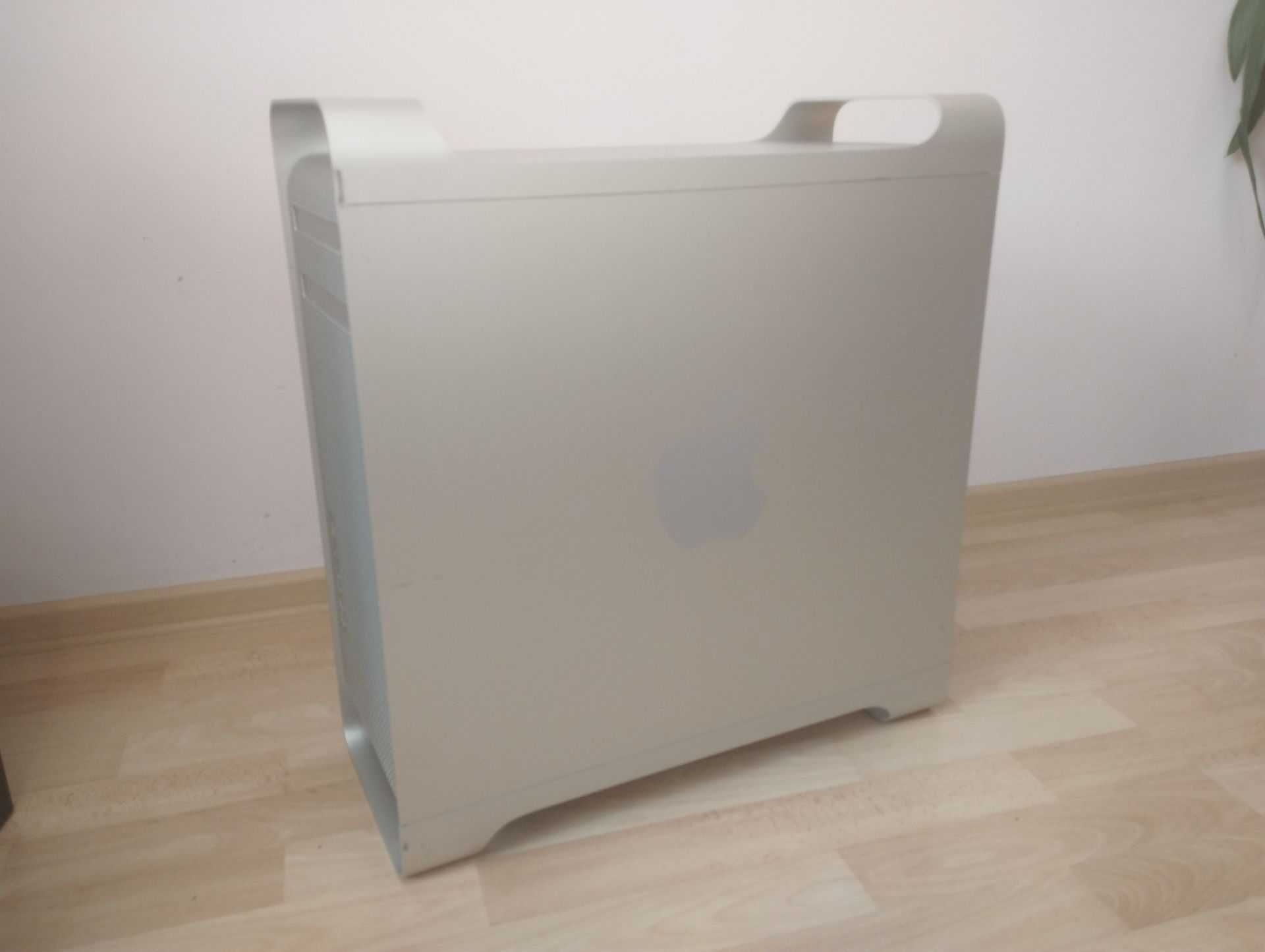 Системний блок Apple mac pro A1186 CPU 2x Intel Xeon 5150 2.66GHz, RAM