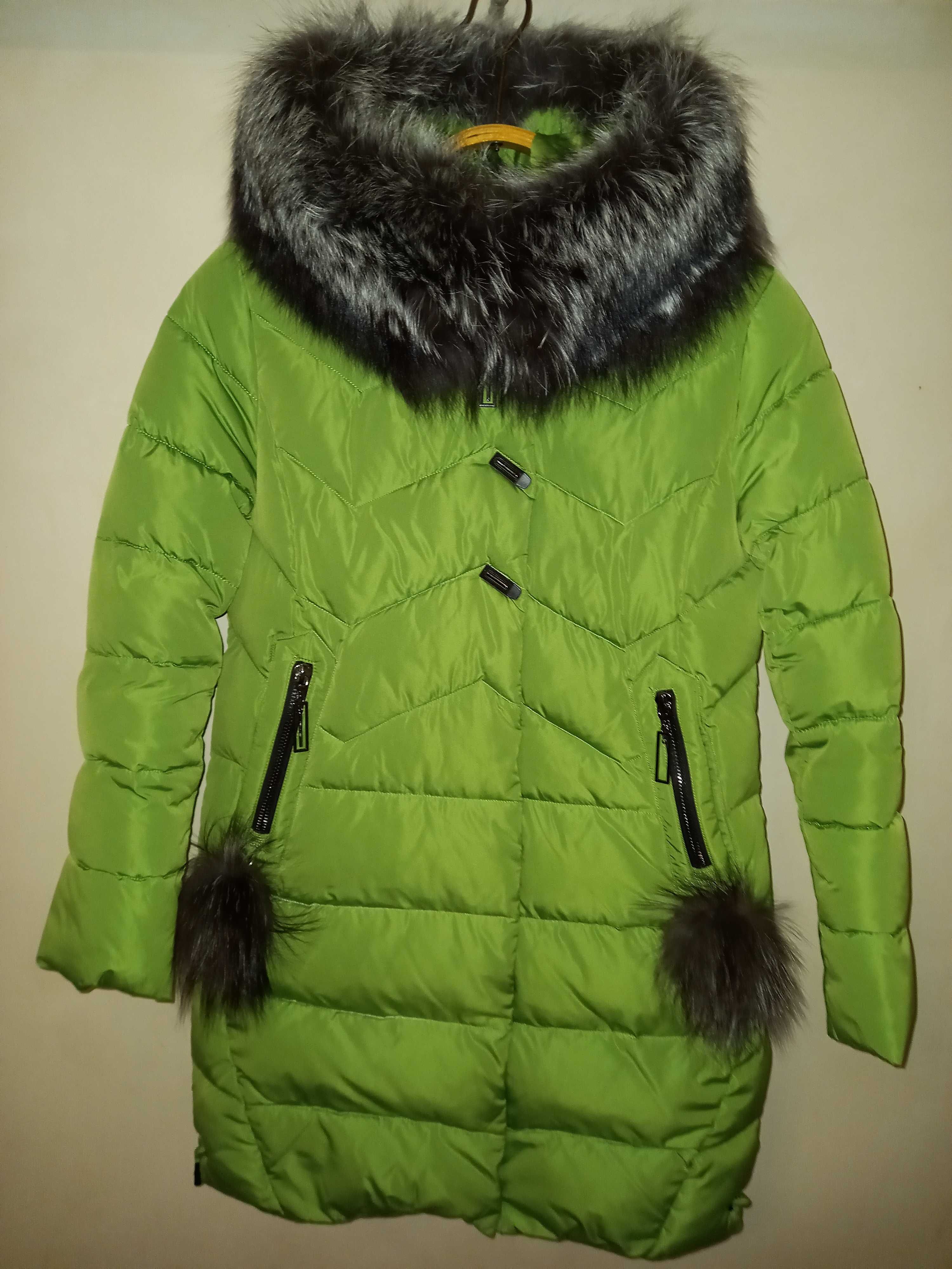 Теплая зимняя куртка пальто зима 44 S/М мех чернобурка