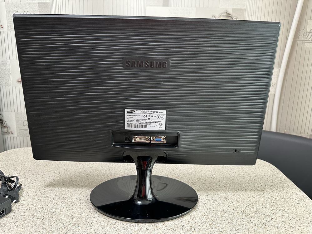 Монітор Samsung 23” LED