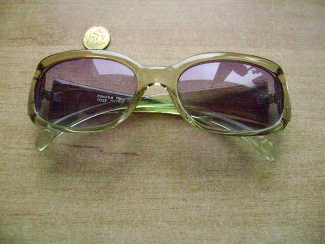 Starocie z PRL - Okulary przeciwsłoneczne Christin Dior damskie TANIO