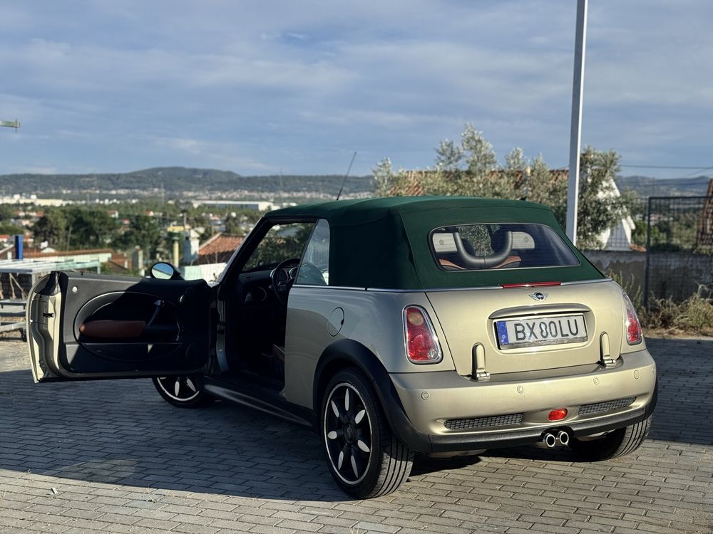 Mini cooper s cabrio sidewalk