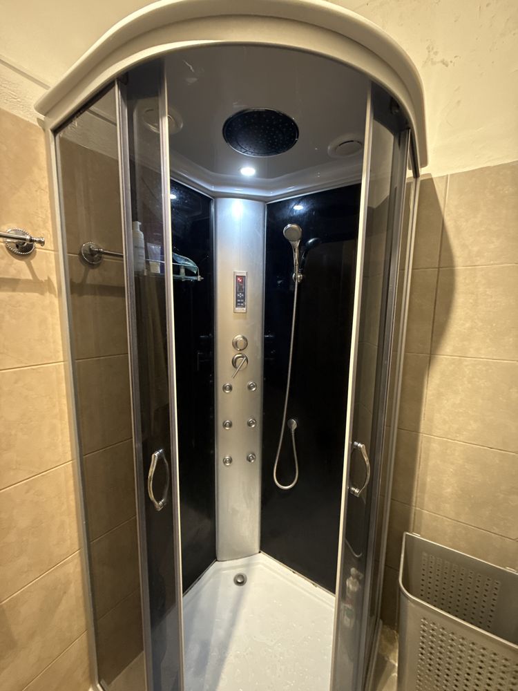 Cabine de duche com son