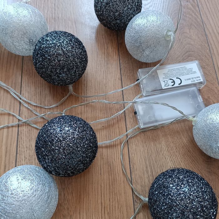 Lampki dekoracyjne girlanda LED kule świetlne