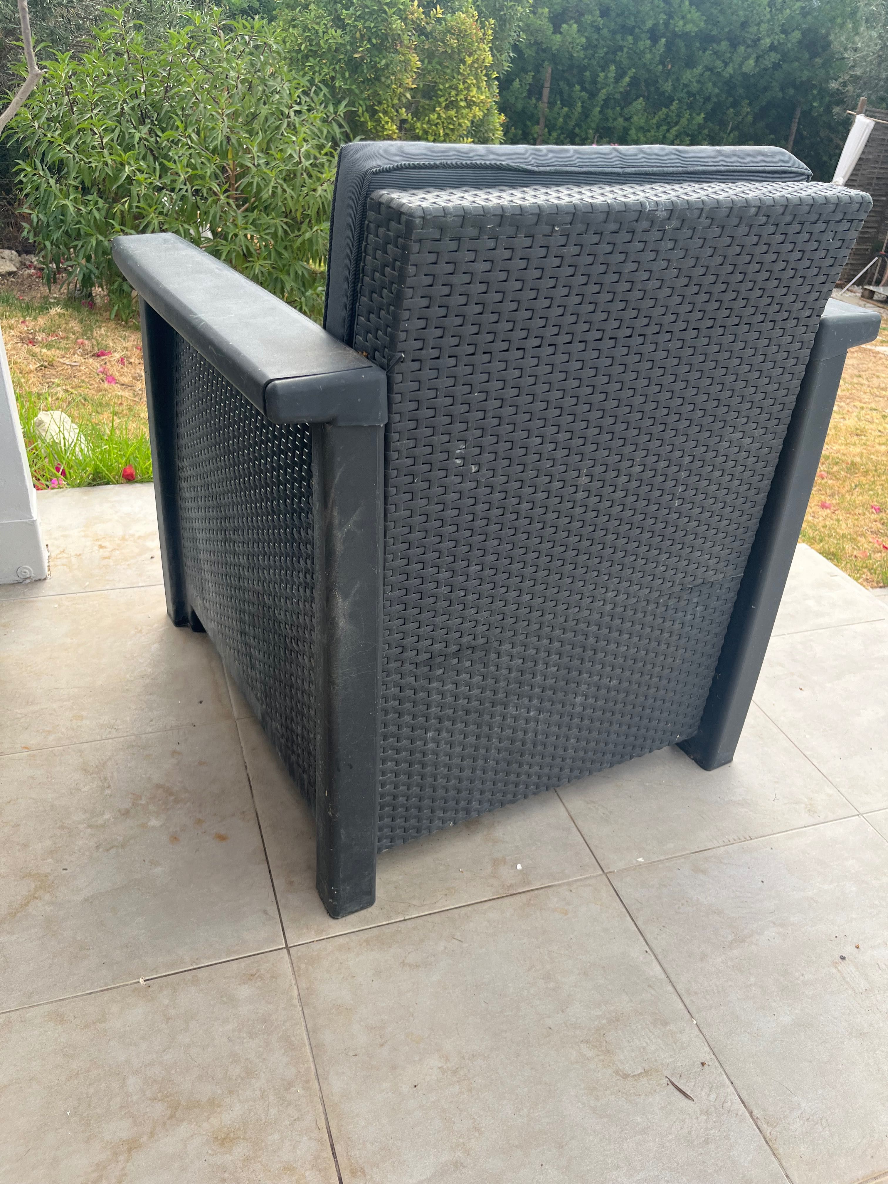 Conjunto sofás de  jardim