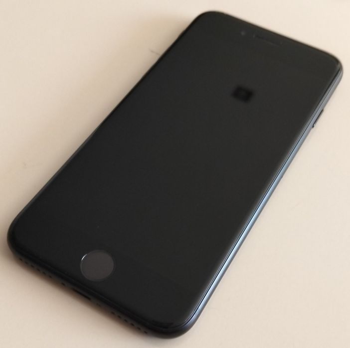 iPhone SE 2020 64 gb