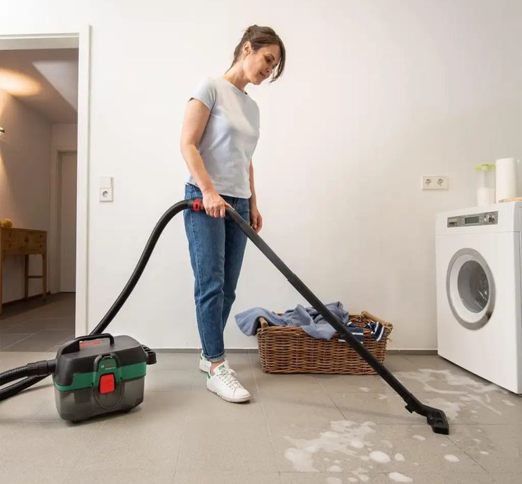 Bosch AdvancedVac 18V-8, Akumulatorowy Odkurzacz do Pracy na Sucho i M