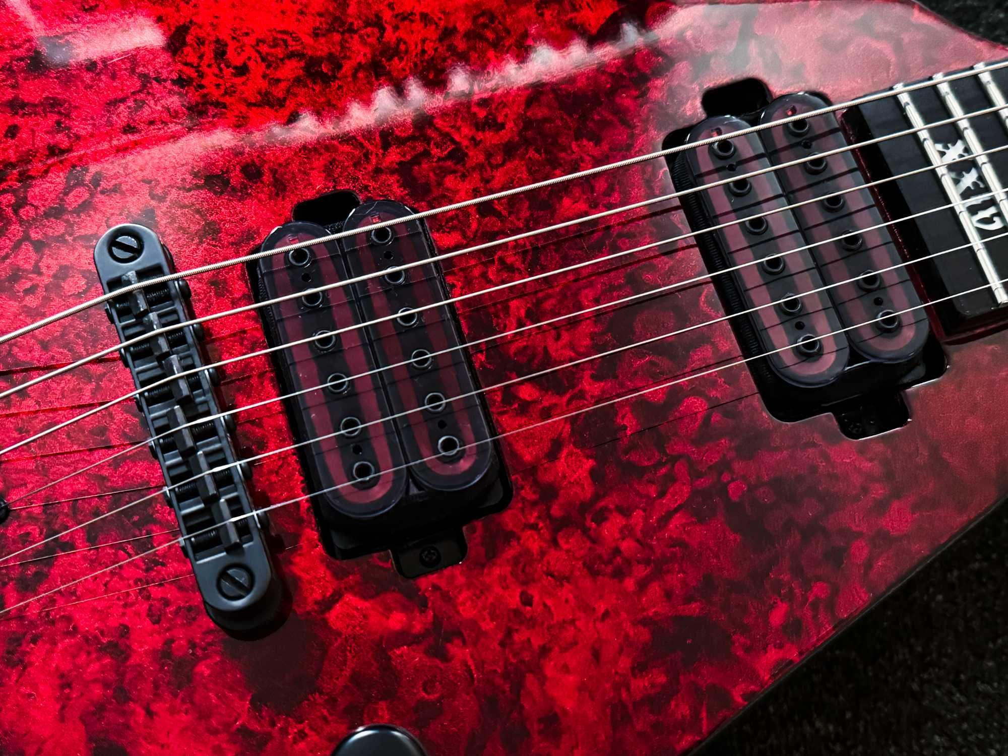 Schecter V-1 Apocalypse Red Reign + gig bag