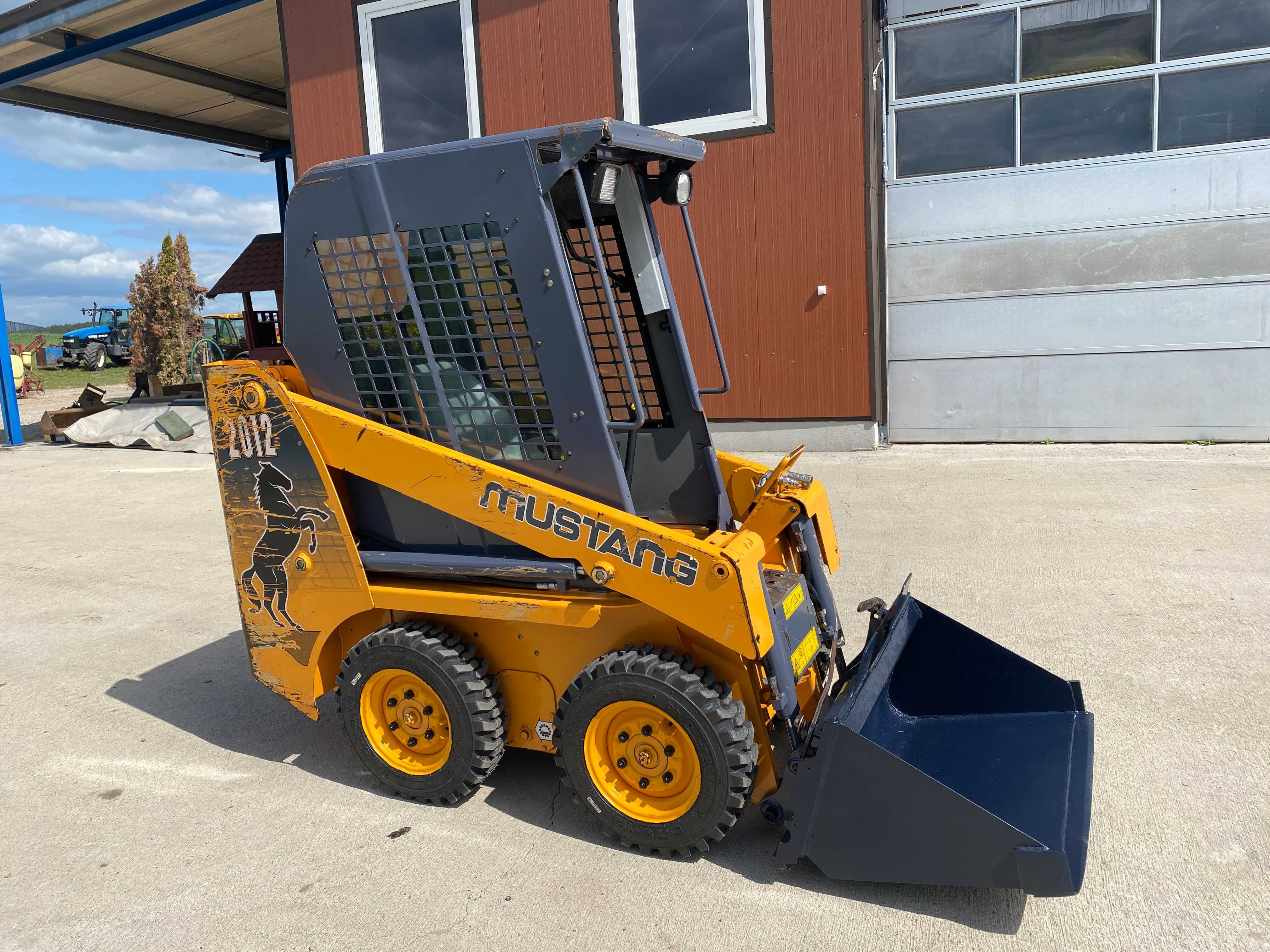 ŁADOWARKA MUSTANG 2012 KROKODYL ŁYŻKA Jak nowy bobcat nev holland jcb