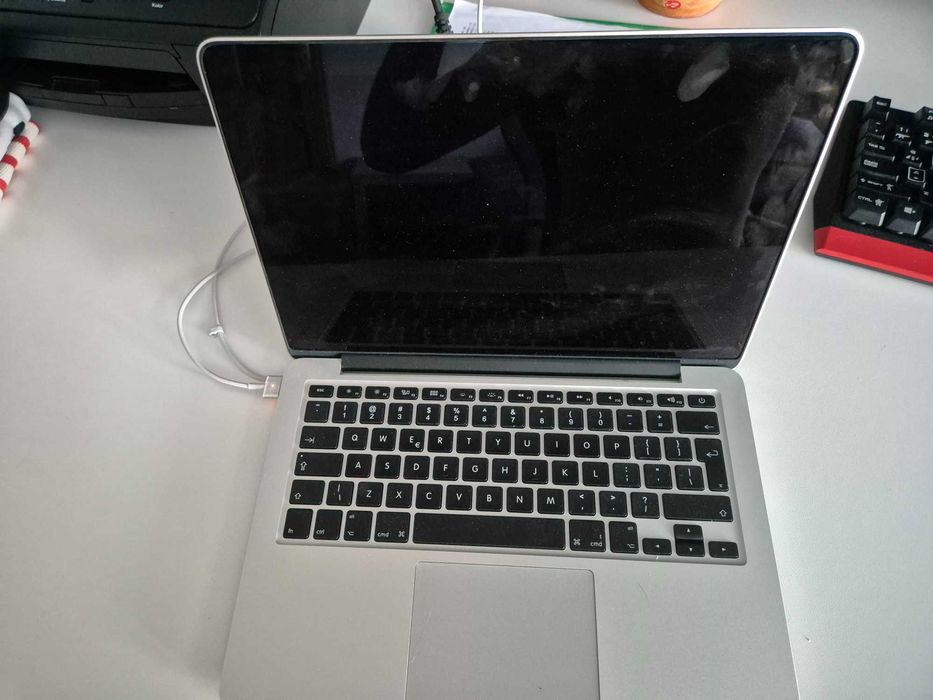 MacBook Pro Retina 13″ | i5 2.8 GHz | 8 GB RAM | SSD 256 GB | Stan BDB