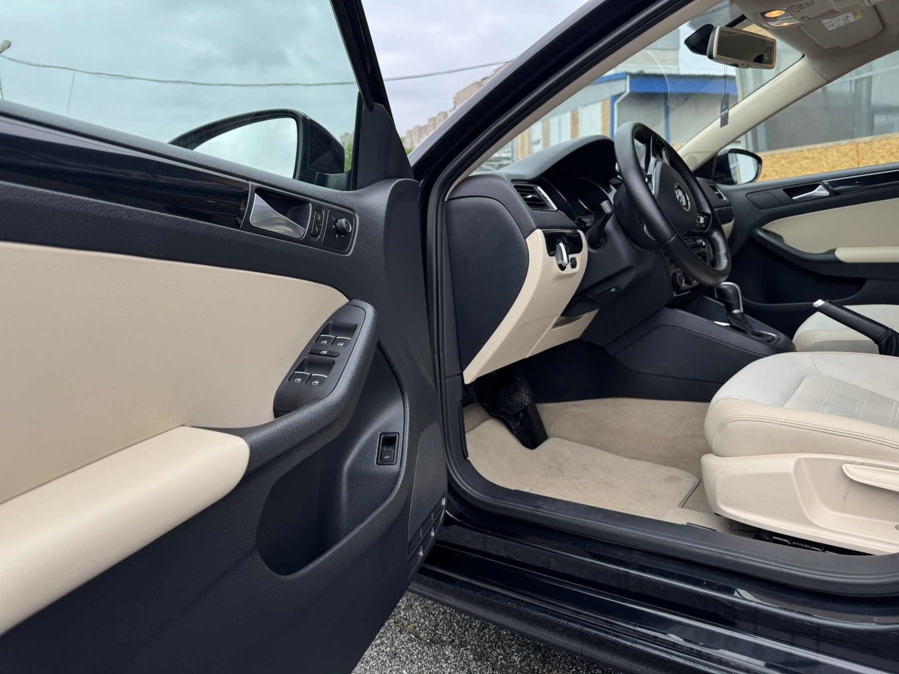 Volkswagen Jetta 2016 1.6 Diesel Automat