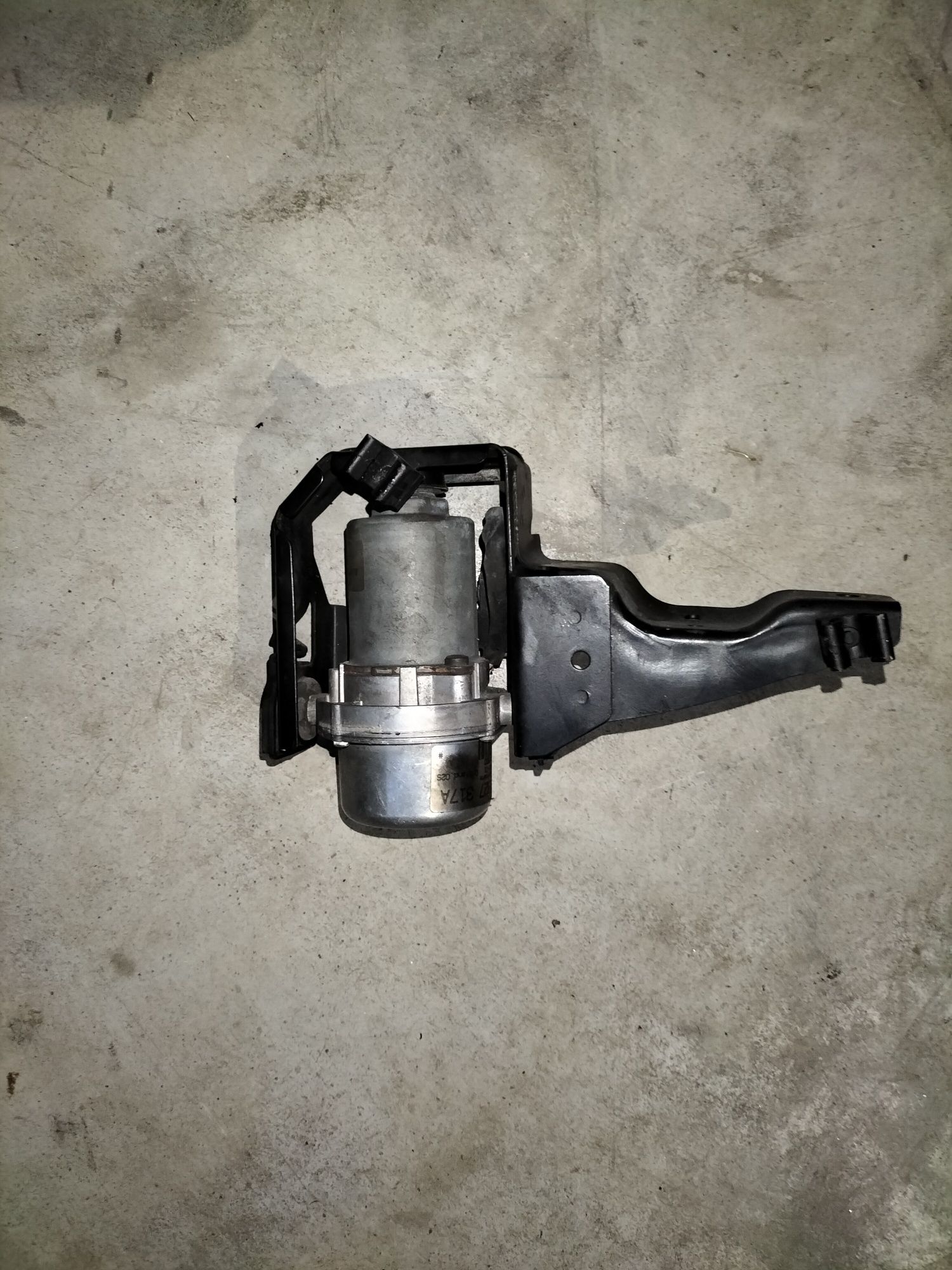 Elektryczna pompa hamulcowa Porsche Cayenne 4.5 V8 Turbo  Audi A6 C5