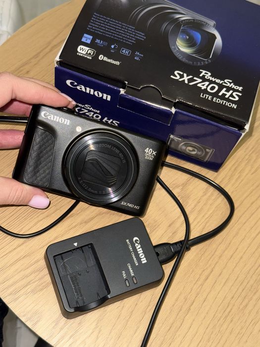 Canon PowerShot SX740 HS Black