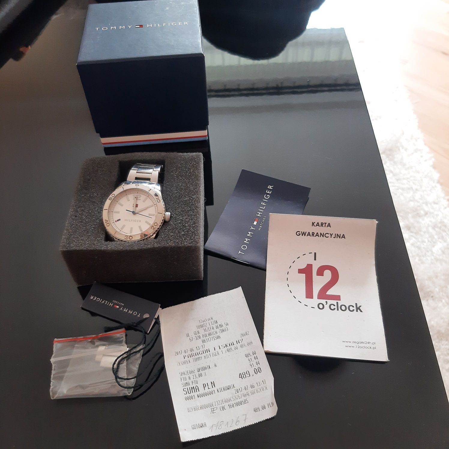Zegarek Tommy Hilfiger,  super stan, jak nowy