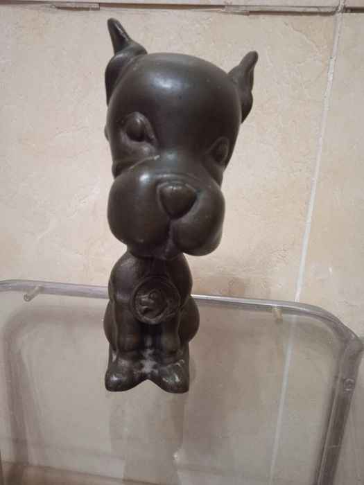 Собака  "Боксер" статуетки с тяжёлого металла