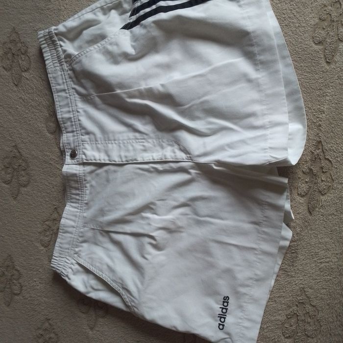 Фирменные шорты "Adidas", в отличном состоянии, привезли из Германии.