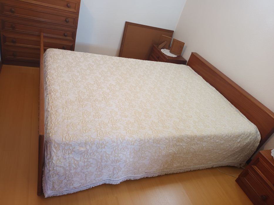 Vendo cama de casal
