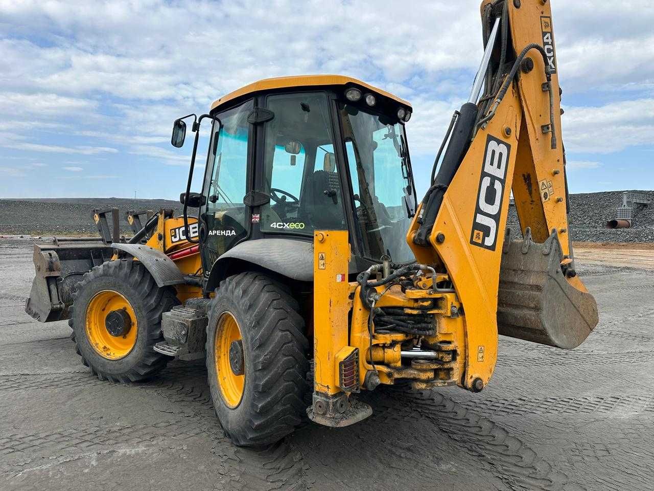 Послуги екскаватора JCB 4CX