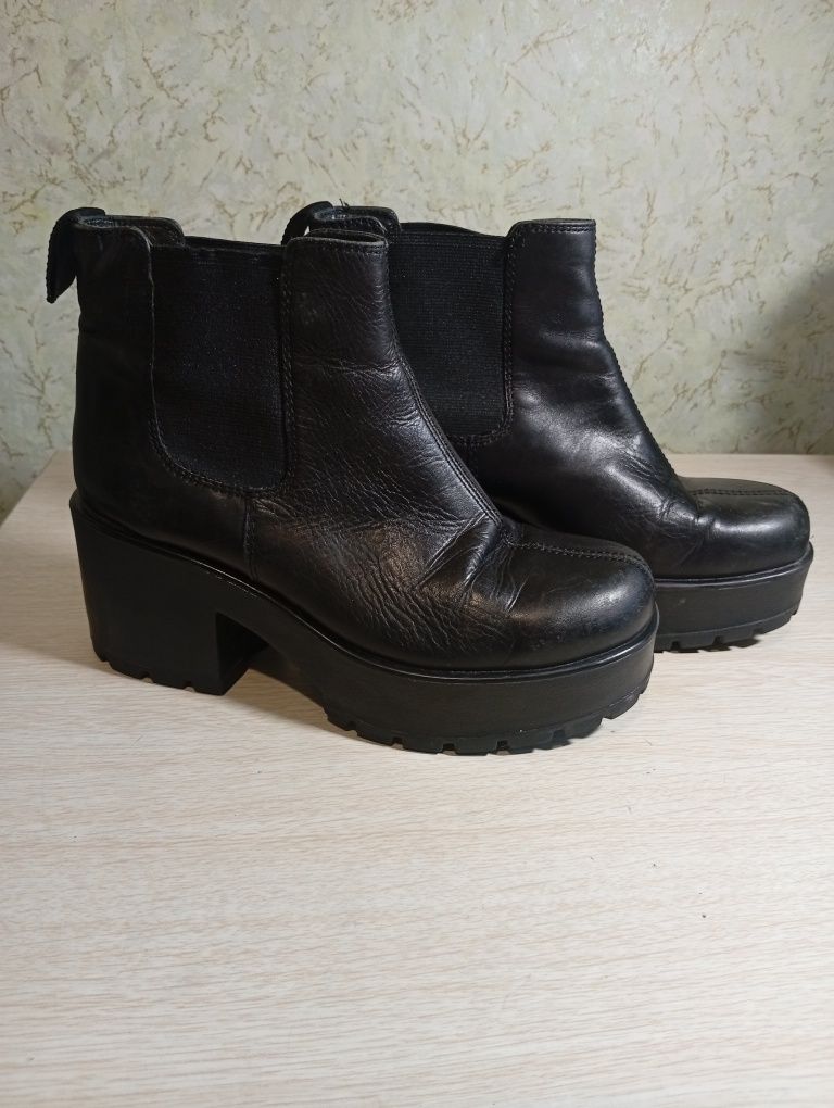 Гарне жіночі взутя Vagabond р:36