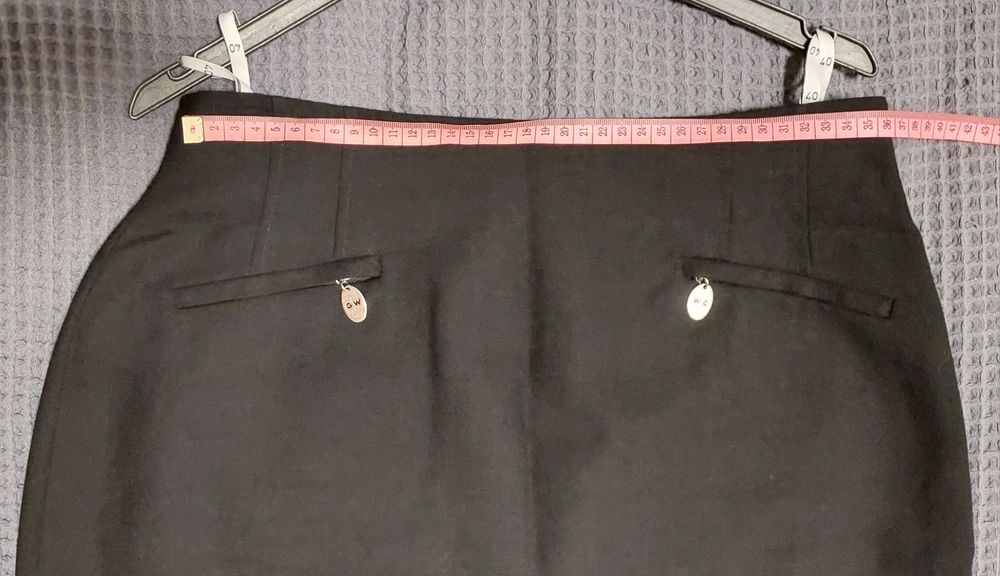 Чорна спідниця, офісна, юбка розмір 40