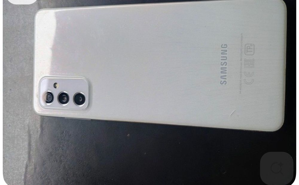 Продам мобільний телефон Samsung Calaxy M 52