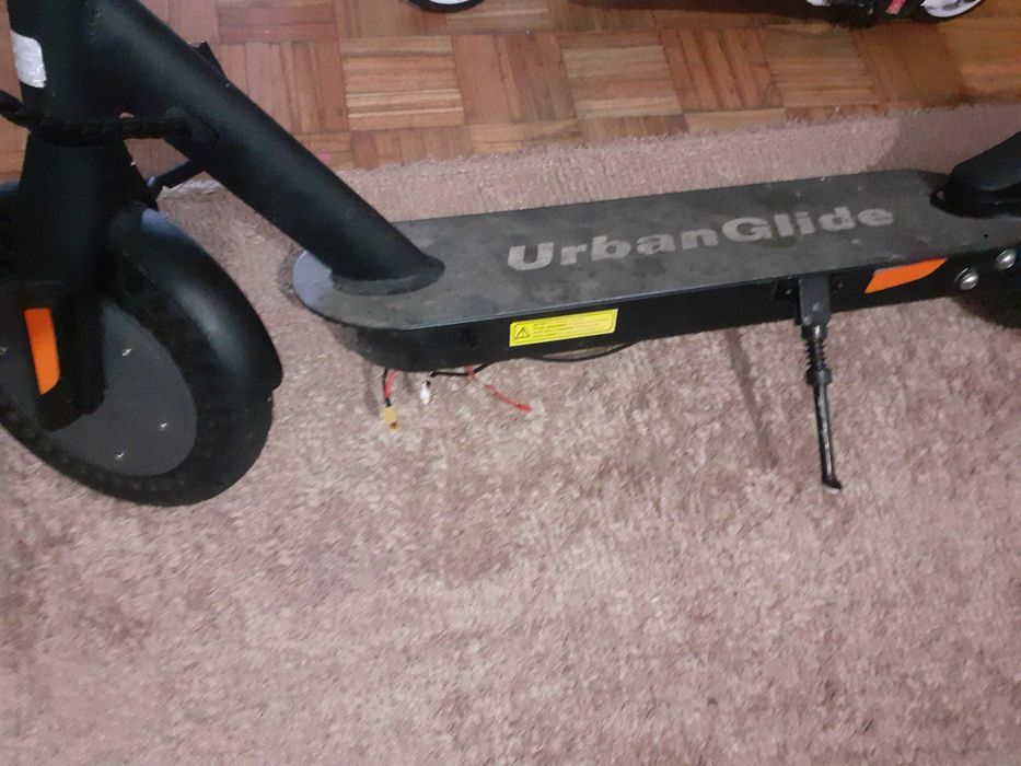 Vendo esta trotinete nao tem bataria