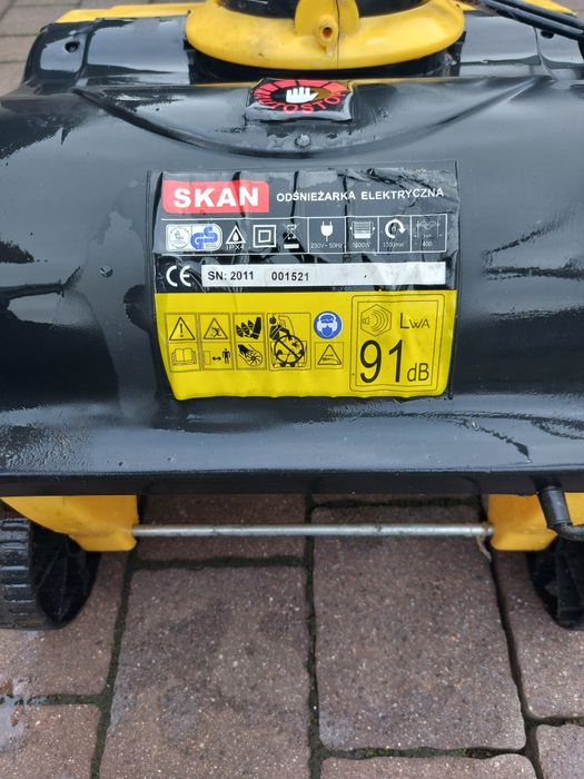 Sprzedam odśnieżarkę elektryczną