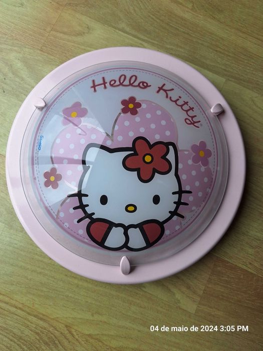 Aplique de parede da Hello Kitty.