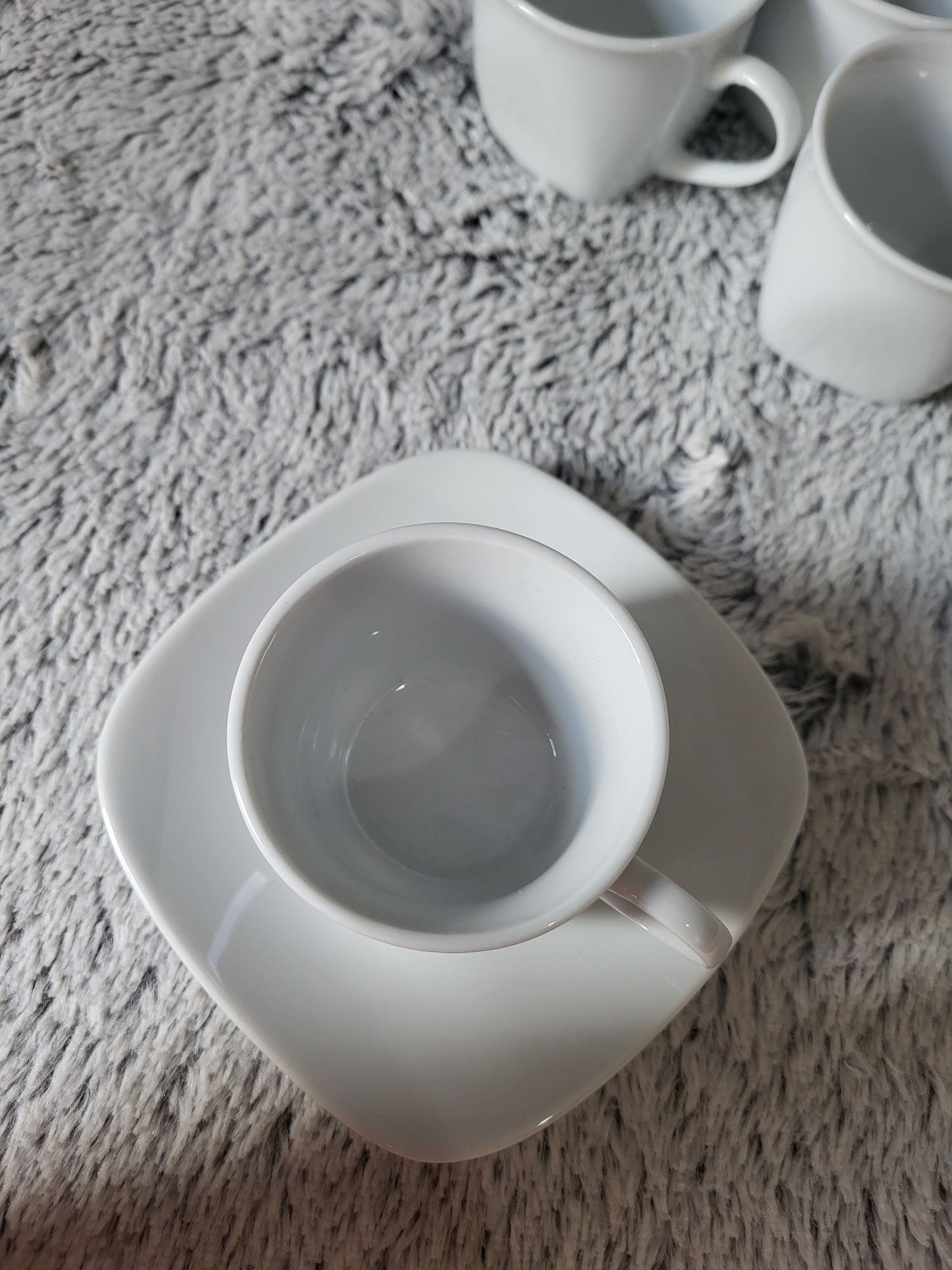 Biale porcelanowe filiżanki niemieckiej marki Arzberg 100 ml 12 szt do