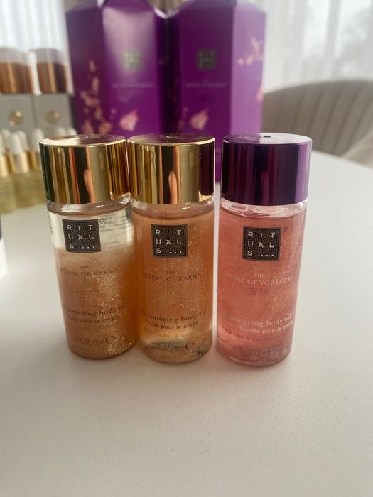 Ritual of karma olejek do ciała z brokatem