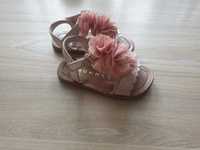 Różowe wizytowe buty nutmeg 20, sandałki dziewczęce